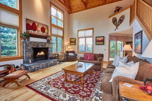 26 Highlands Avenue, Wilmington, VT, 05363 | Card Image