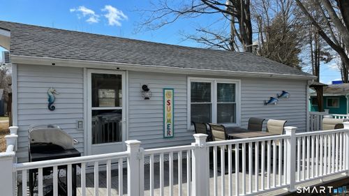 16 North St, Madison, CT, 06443-3470 | Card Image