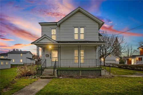 213 Highland Ave, Medina, NY, 14103-1726 | Card Image