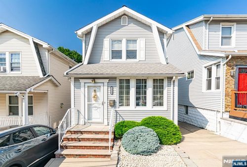 1512 80th St, North Bergen, NJ, 07047-4130 | Card Image