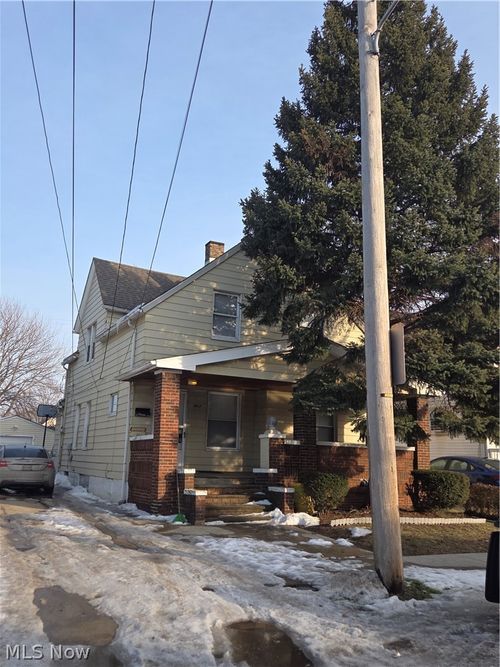 down-3803 E 50th St, Cleveland, OH, 44105-3311 | Card Image