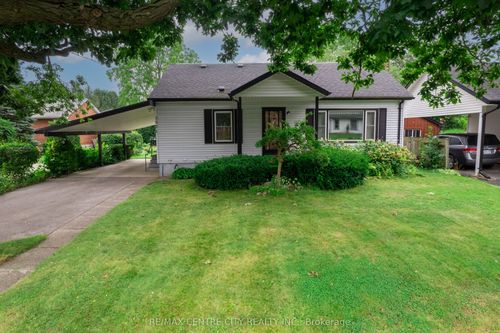 2571 Queen St, Mount Brydges, ON, N0L1W0 | Card Image