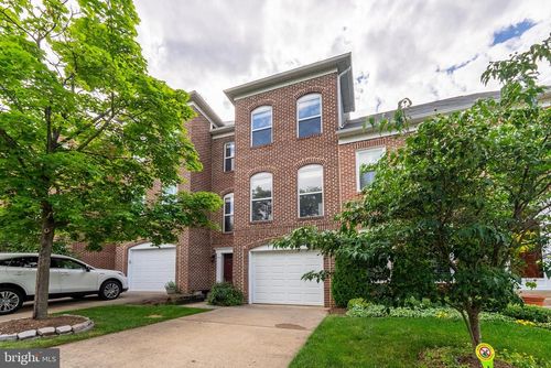 12081 Edgemere Cir, RESTON, VA, 20190-3259 | Card Image