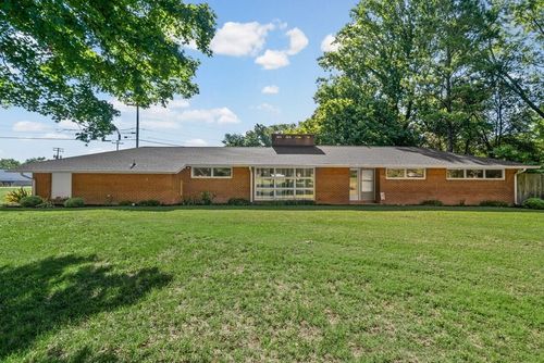201 Marietta Dr, Hopkinsville, KY, 42240-4856 | Card Image
