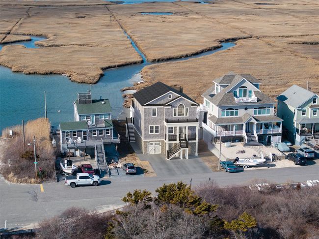 Bird's eye view with a water view | Image 5