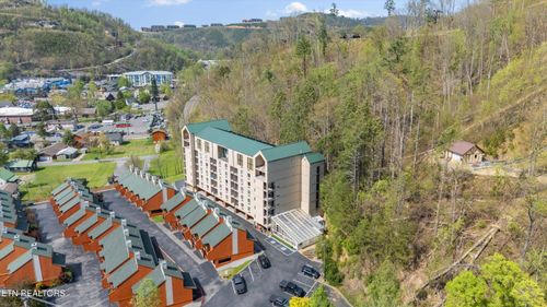 308-413 Baskins Creek Rd, Gatlinburg, TN, 37738-3558 | Card Image