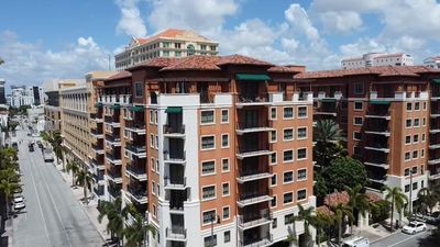 PH-12 - 100 Andalusia Ave, Condo with 2 bedrooms, 2 bathrooms and null parking in Coral Gables FL | Image 1