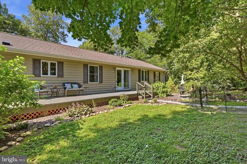 2891 Saumsville Rd, MAURERTOWN, VA, 22644-2225 | Card Image