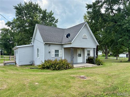 212 E 6th St, New London, MO, 63459-1102 | Card Image
