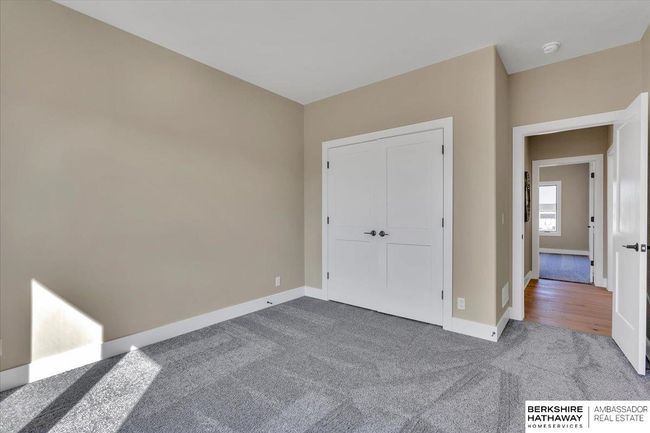 5510 N 212 Th Ave, House other with 5 bedrooms, 3 bathrooms and 4 parking in Elkhorn NE | Image 27