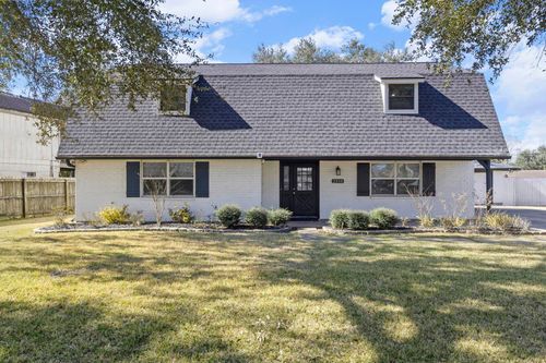 2850 Seattle St, Nederland, TX, 77627-6529 | Card Image