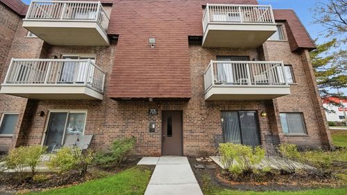 b1-705 W Central Road, Mount Prospect, IL, 60056 | Card Image