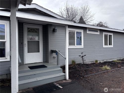 1496 Osprey Ln, College Place, WA, 99324 | Card Image