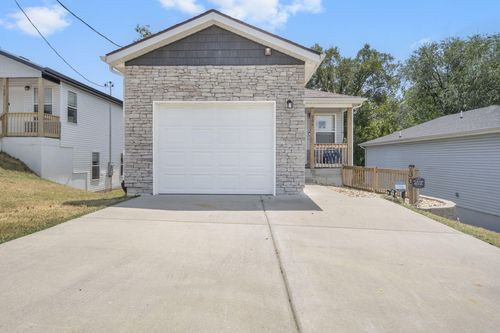 306 W College St, Branson, MO, 65616-2912 | Card Image