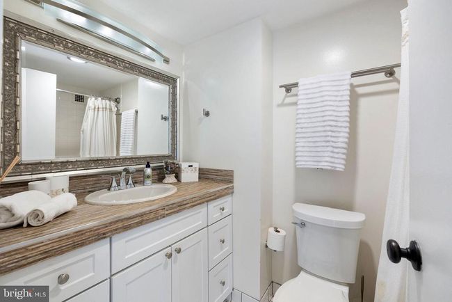 APT-1822N - 5500 Friendship Blvd, Condo with 2 bedrooms, 2 bathrooms and null parking in CHEVY CHASE MD | Image 30