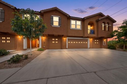 unit-302-601 Menaul Blvd Ne, Albuquerque, NM, 87107-1560 | Card Image