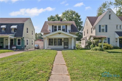 2249 Eastbrook Dr, Toledo, OH, 43613-3966 | Card Image