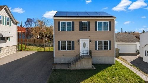 563 Woodman St, Fall River, MA, 02724-1817 | Card Image