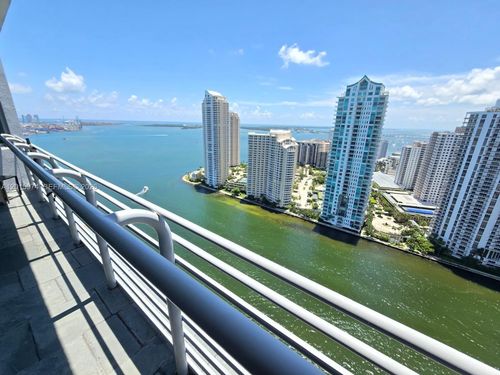 3719-325 S Biscayne Blvd, Miami, FL, 33131-2478 | Card Image