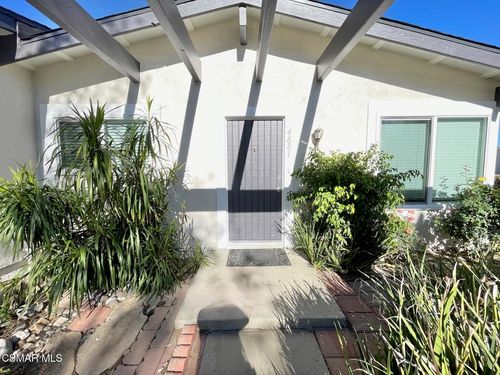 4881 Muirwood Ct E, Simi Valley, CA, 93063 | Card Image