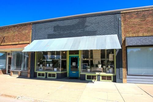 261 Atlantic Ave W, Dassel, MN, 55325-2208 | Card Image