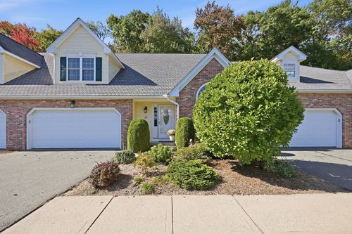 23-23 Wynnfield Cir, Southwick, MA, 01077-9270 | Card Image