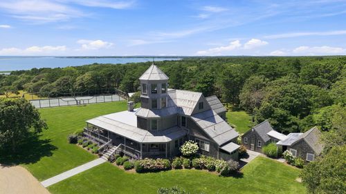 4 Sand Plain Way, Edgartown, MA, 02539-4739 | Card Image
