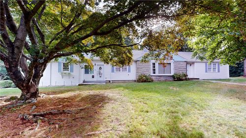 96 Paterson Ave, Warwick, RI, 02886-9110 | Card Image