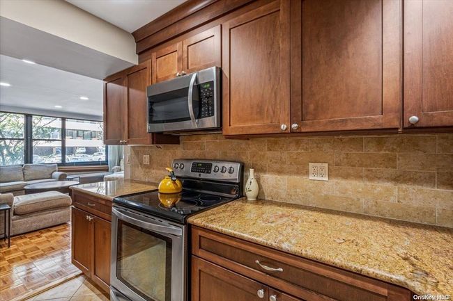 Kitchen | Image 9