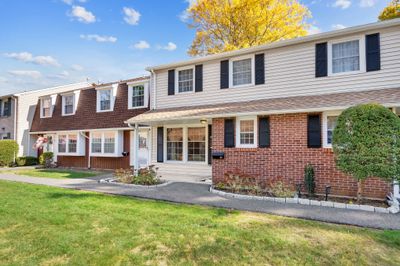 33 - 33 Jackson Drive, Condo with 2 bedrooms, 1 bathrooms and 1 parking in Milford CT | Image 1