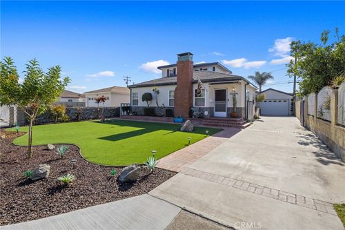 888 Olney St, San Gabriel, CA, 91776-3924 | Card Image