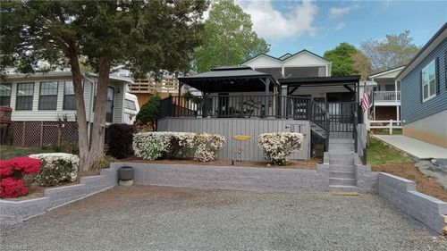 120 Elm St, New London, NC, 28127 | Card Image