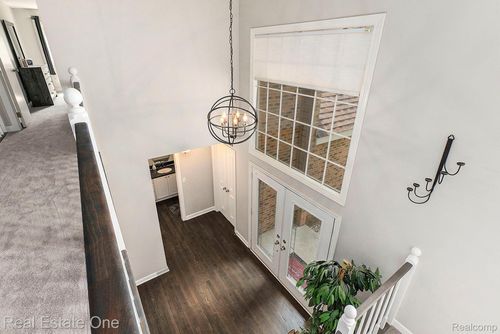 6351 Cherry Tree Ct, Rochester Hills, MI, 48306-3343 | Card Image