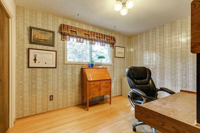 216 Canterbury Pl Sw, House detached with 4 bedrooms, 3 bathrooms and 4 parking in Calgary AB | Image 24