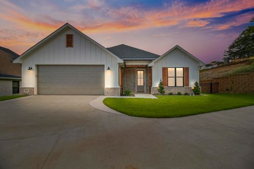 9244 Villas Ct, Tyler, TX, 75703-6104 | Card Image