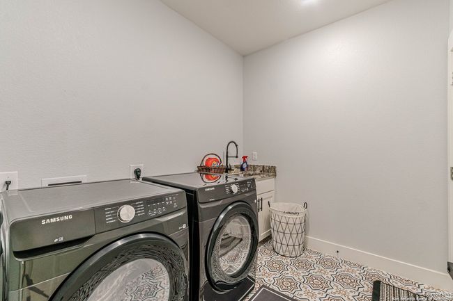 114 Mokukua Lane, House other with 3 bedrooms, 3 bathrooms and null parking in Bastrop TX | Image 38