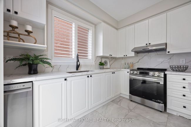 171 Edward Jeffreys Ave, House other with 5 bedrooms, 5 bathrooms and 4 parking in Markham ON | Image 24