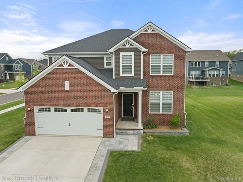 2610 Ironton Ave, Waterford, MI, 48329 | Card Image