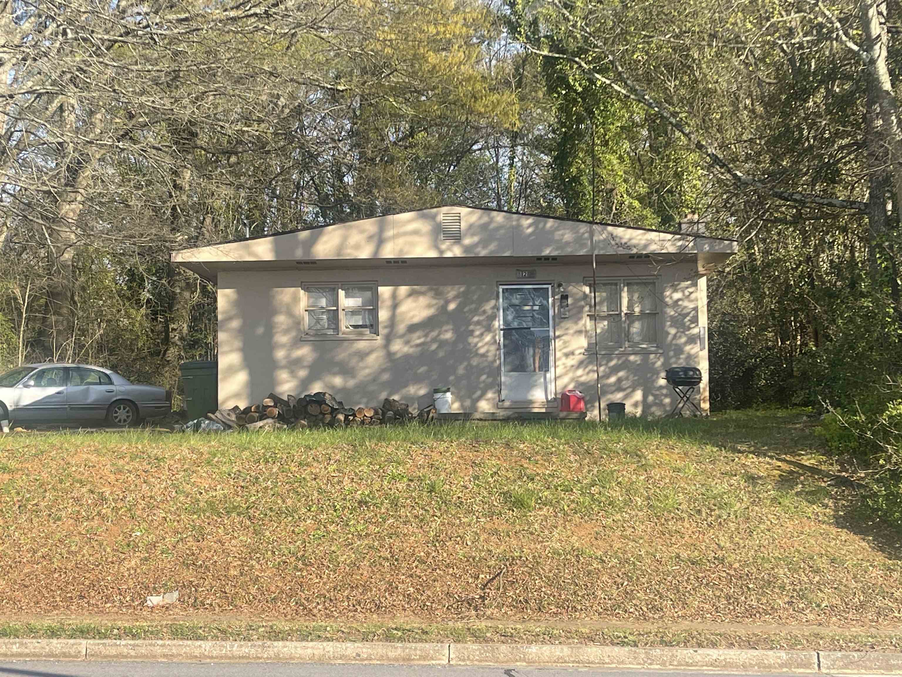 Logan St, Gaffney, SC 29341