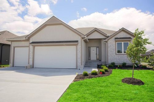 12800 S Foxborough Ct, Lee's Summit, MO, 64086-5714 | Card Image