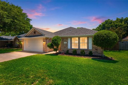 348 Meador Ln, Burleson, TX, 76028-6478 | Card Image