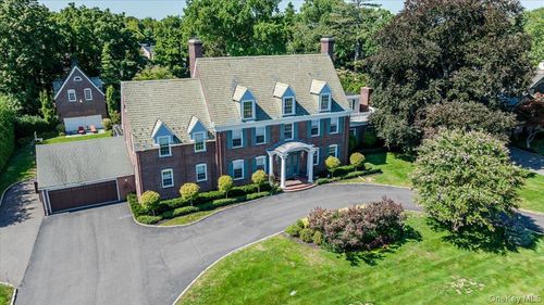 115 Cedar Ave, Hewlett, NY, 11557-2413 | Card Image
