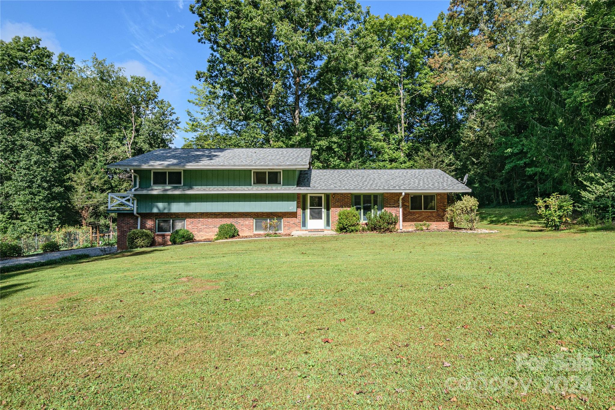 Brightwater Heights Dr, Hendersonville, NC 28791