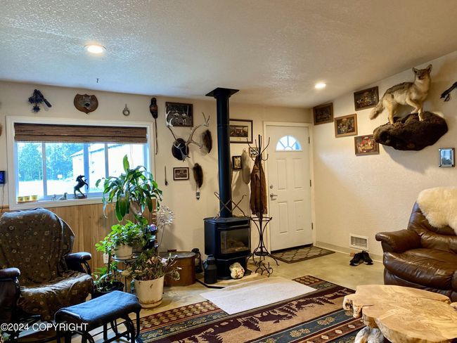 Coffee room position 2 | Image 7