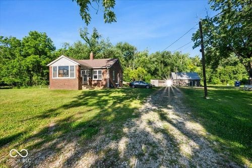 5118 Sandhurst Dr, Indianapolis, IN, 46217-9461 | Card Image