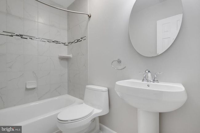7267 Olde Lantern Way, Townhouse with 3 bedrooms, 4 bathrooms and null parking in SPRINGFIELD VA | Image 47