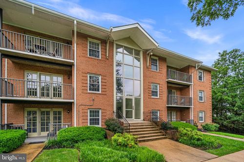 b-42-3334 Spring Ln, FALLS CHURCH, VA, 22041-2646 | Card Image