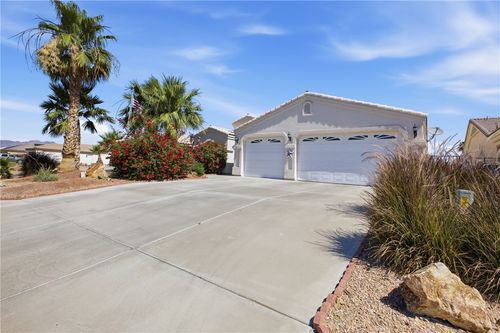 1863 E Lipan Blvd, Fort Mohave, AZ, 86426-8836 | Card Image