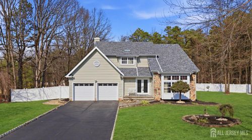 5 Dan Ct, Old Bridge, NJ, 08857-2936 | Card Image