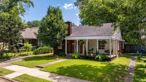 2005 S State St, Little Rock, AR, 72206-1322 | Card Image